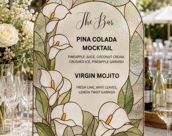 Letrero de menú de cócteles con efecto vitral, decoración floral para bar de boda, estación de bebidas para recepción DIY, plantilla imprimible editable de Canva para descargar.