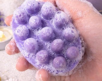 ヤギミルク、ラベンダー、カモミール配合マッサージソープバー｜敏感肌を落ち着かせるクレンザー