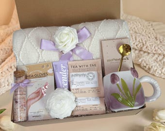 Graduation Gift Box for Her, School Congrats Basket, University Grad Gift 2026, Proud of You Graduate Gift Basket, Next Chapter Care Package