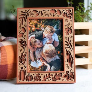 Fall Leaves Picture Frame | Personalized Autumn Gift | 4x6, 5x7, 6x8