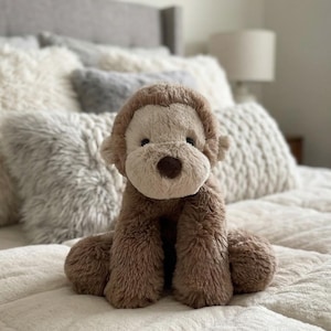 Peluche a forma di scimmia Jellycat Smudge Style, 13,8 pollici, ultra morbido, animale di peluche della giungla, scimmia marrone medio, grazioso regalo di compleanno