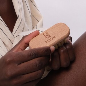 Natural Horsehair Body Brush Set - Cellulite Brush, Face Brush & Vegan Nail Brush - Elegant Touch image 7