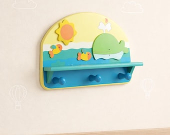 Organizzatore per cameretta dei bambini - Mensola in legno Sea Life - Design balena e sole con ganci
