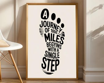 1000 Miles Single Step Poster | Handritad typografi, svart och krämfärgad, specialdesignad väggkonst