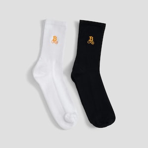 Bitcoin socks in a minimalist design | Bitcoin socks | Crypto merch | Gift for Bitcoiners