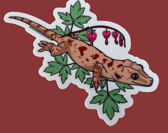 Gargoyle gecko bleeding heart sticker, reptile vinyl sticker, waterproof dishwasher, safe matte die cut