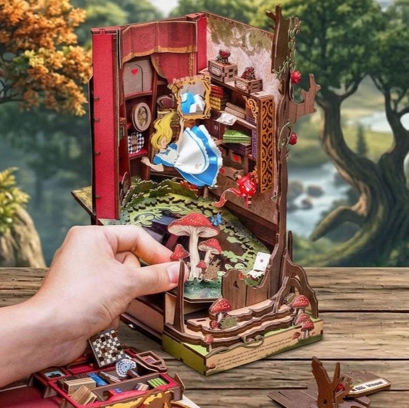 Book nook shelf insert alice in wonderland - Etsy 日本