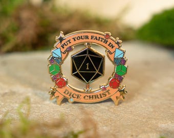 Pin de Cristo de los dados