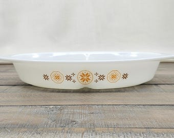 Vintage Pyrex Town and Country Divided Casserole Dish 1.5 Quart 035