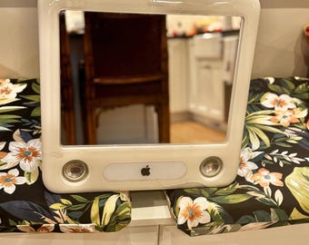 Repurposed/Upcycled Vintage eMac Mirror