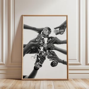 Tableau décoratif cocktail, photo de toast en noir et blanc sur papier mat
