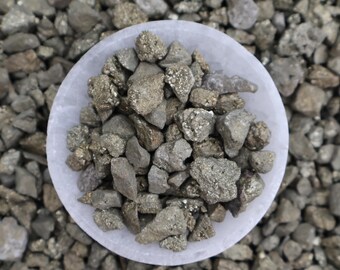 Tumbled Pyrite Chips – Natural Metallic Gold Crystal for Jewelry Making, Resin Art (8-20mm)