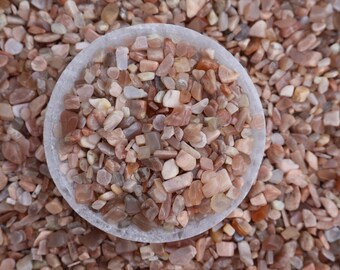 Multi Peach Moonstone Chips 5–15mm – Tumbled Gemstone for Jewelry Making, Resin Art