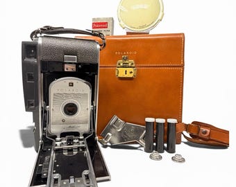 Vintage Polaroid Land Camera Model 150 w/ Leather Case & Accessories Untested