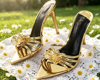Maßgeschneiderte Einlegesohlen,Gold Flower Stiletto Mules | Metallic Spitz Heels | Hochzeitsgast Schuhe