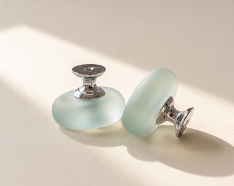 Sea Glass Cabinet Knob, Pebble Drawer Pull, Coastal Dresser Knob, Beach House Hardware, Ocean Inspired Furniture Knob, Unique Cabinet Handle