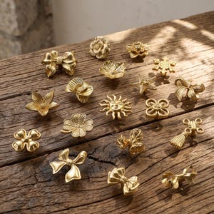 Vintage Cabinet Knobs, Decorative Drawer Knobs, Dresser Knob, Kitchen Cabinet Hardware, Cupboard Knobs, Vanity Knobs, Furniture Pull Knobs