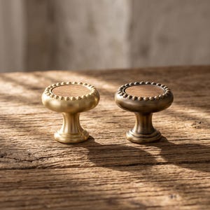 Wood Cabinet Knob, Vintage Drawer Pull, Round Dresser Knob, Decorative Furniture Hardware, Kitchen Cupboard Knob, Rustic Wardrobe Handle