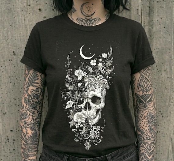 Floral Skull Crescent Moon Shirt, Dark Cottagecore Wildflower Graphic Tee, Witchy Alt Clothing, Comfort Colors Goth Gift