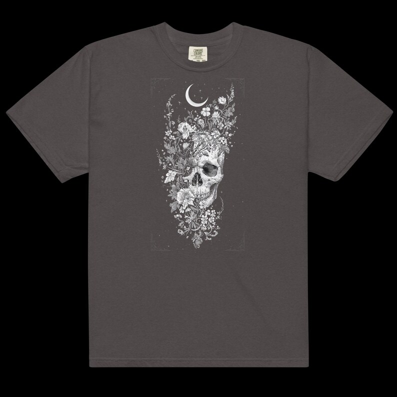 Floral Skull Crescent Moon Shirt, Dark Cottagecore Wildflower Graphic Tee, Witchy Alt Clothing, Comfort Colors Goth Gift