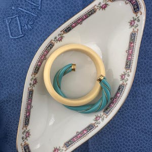 Bernardaud - Serving dish, Bernardaud & Cie, Limoges, antique porcelain with rose and blue decoration, early 19th century
