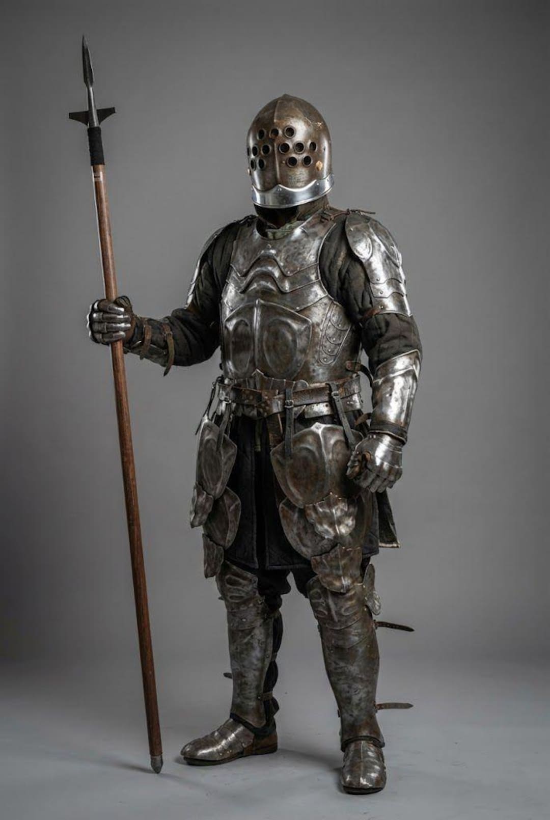Medieval Fantasy Knight Armor – Full Rusting Polished Steel LARP ...