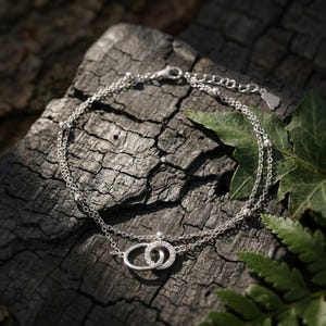 Double Layer Anklet with Circle Charm, Minimalist Foot Jewelry, Dainty Anklet for Women, Adjustable Chain Anklet, Gift for Her