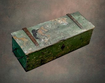 Antique Car Trunk in Patinated Green Wood with Metal Reinforcements – 1920s-1940s