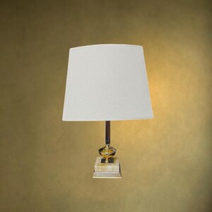 Bordslampa i förgylld mässing och ljus onyxfot - 1970-1980-tal