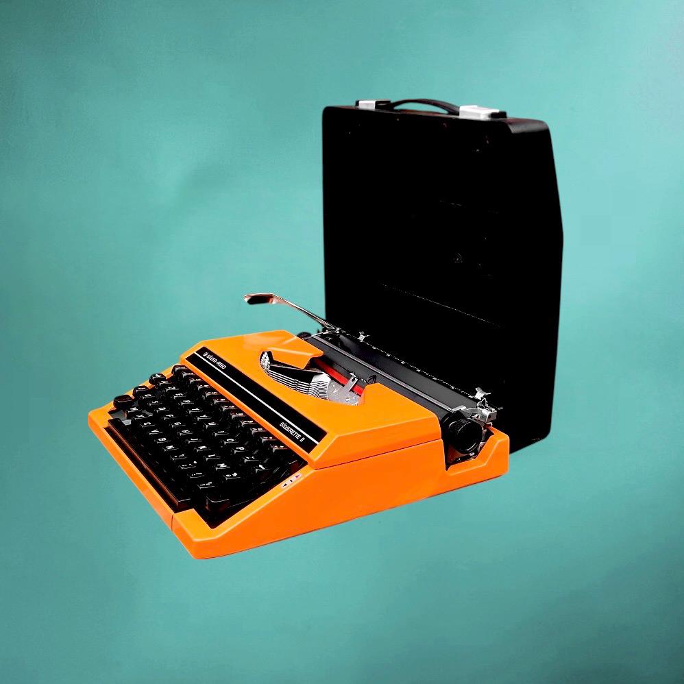 Silver reed typewriter - Etsy 日本