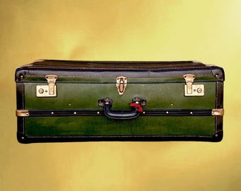Large vintage green suitcase 1950 – antique trunk made of vulcanized fiber – retro decorative luggage – vintage storage – trunk suitcase