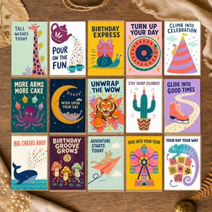 Peut inclure: Une collection de quinze cartes de vœux d'anniversaire rectangulaires avec des illustrations colorées et du texte. Les motifs incluent une girafe, un escargot avec un cadeau, un tourne-disque, un tigre, un cactus, une baleine, des champignons dansants et un caméléon.