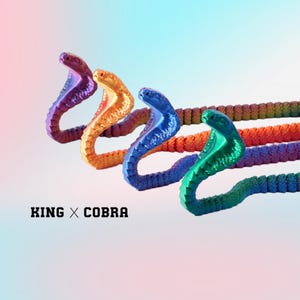 3D Printed Articulated Cobra Toy, Laser Color Posable Snake Fidget, Fantasy Desk Decor for Reptile Lovers