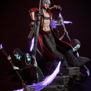 Puede incluir: Figura detallada de un personaje con abrigo rojo, pantalón negro y pelo blanco, sosteniendo una espada grande y una pistola. La figura está rodeada por tres figuras de la parca con calaveras azules brillantes y guadañas. El tema general es fantasía.