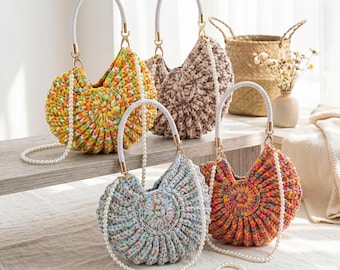 Handmade Crochet Variegated Conch Shell Crossbody Bag with Pearl, Boho Women Hangbag Shoulder Bag for Phone Pouch for Wedding, Bachelorette