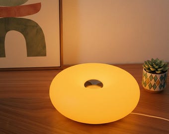 Mid-Century Donut Lamp – USB Rechargeable Touch Night Light – Bauhaus Design Amber Orange Table Lamp – Retro Modern Decor