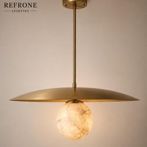 Mid Century Modern Alabaster Pendellampa, Borstad Mässing, 63 cm Skiva