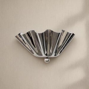 Moderne schwarze Wandleuchte, geriffelte Wandleuchte mit elegantem Up & Down Licht