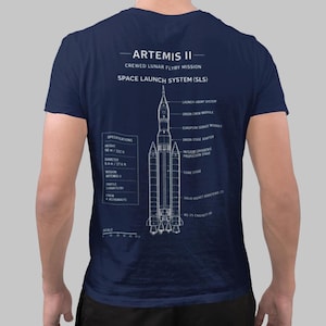 Camiseta con el plano del cohete Artemis II: Diseño de la nave espacial SLS Orion de la NASA.