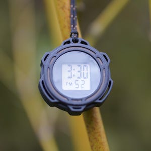 Digital Clock Keyring – Mini Outdoor EDC Pocket Clock