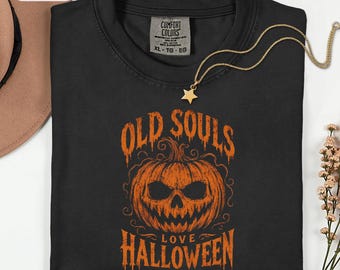 Old Souls Love Halloween Shirt, Vintage Jack O Lantern Tee, Spooky Pumpkin Skull Tshirt, Retro Gothic Horror Graphic, Fall Fan Gift