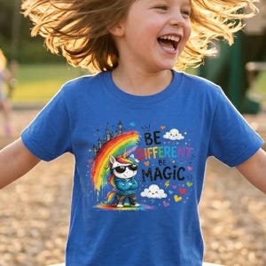 Einhorn Kinder T-Shirt „Be Different Be Magic" | Cooles Regenbogen Shirt | Buntes Shirt für Mädchen & Jungs | Geschenk Kind