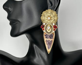 Vintage arrow stud Red blue green pink