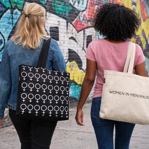 Women in Menopause Tote Bag – Fair Trade Canvas Bag met Statement, Perfect Cadeau voor Haar.