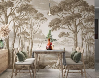 Carta da parati con alberi antichi nebbiosi in tonalità crema beige