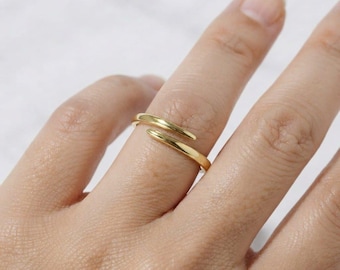 Anel delicado, anel minimalista, anel para usar em conjunto com outros anéis, anel de ouro, anel de prata de lei, anel de cobra, anel espiral, presente para ela, anel ajustável