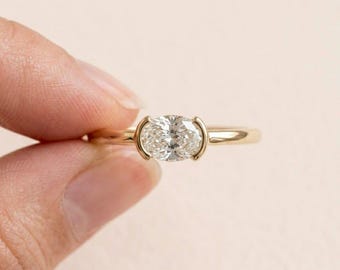 Ovaler Ring mit im Labor gezüchtetem Diamanten in Halbfassung aus massivem Gold, zarter, schmaler Ring, ovaler Diamantring für den kleinen Finger, minimalistisches Ehering-Geschenk für Sie