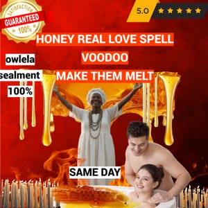 Può includere: Un grafico promozionale rosso con il testo HONEY REAL LOVE SPELL VOODOO MAKE THEM MELT SAME DAY. Mostra una persona in abiti bianchi con le braccia alzate, una coppia in una vasca, miele che cola, candele e una valutazione di 5,0 stelle.