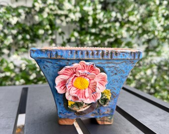 Nueva tienda / Maceta de cerámica 3D hecha a mano / Diseño floral artesanal – Selección de coleccionista, decoración de diseño para el hogar, regalo para fiestas