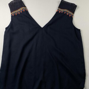 Anthropologie Plenty by Tracy Reese Schwarzes besticktes Boho ärmelloses Top groß Bild 3